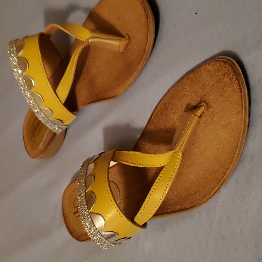 Womens silver yellow sandals